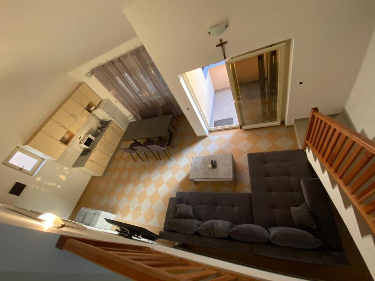 Apartments Andela Petrcane Exterior foto